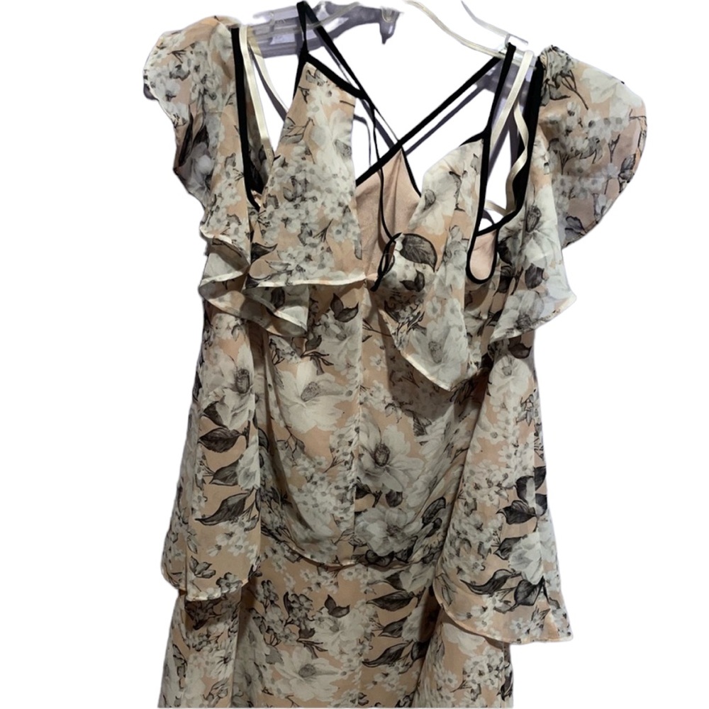 NWT BCBG Eneration - Women’s XXS -Rose Smoke Comb Floral Off the shoulder Dress - Picture 4 of 9